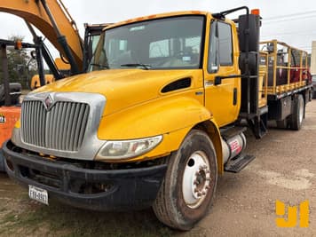 Main image International 4300